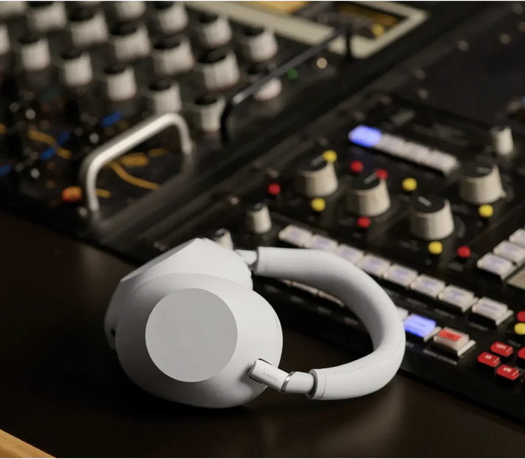 WH-1000XM6 Best Wireless Noise Canceling Headphones Platinum Silver